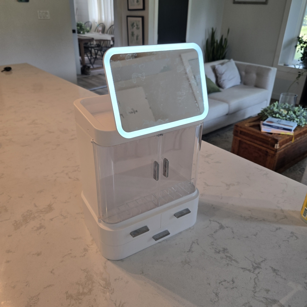 White Beauty Storage Container - Picture 5 of 5